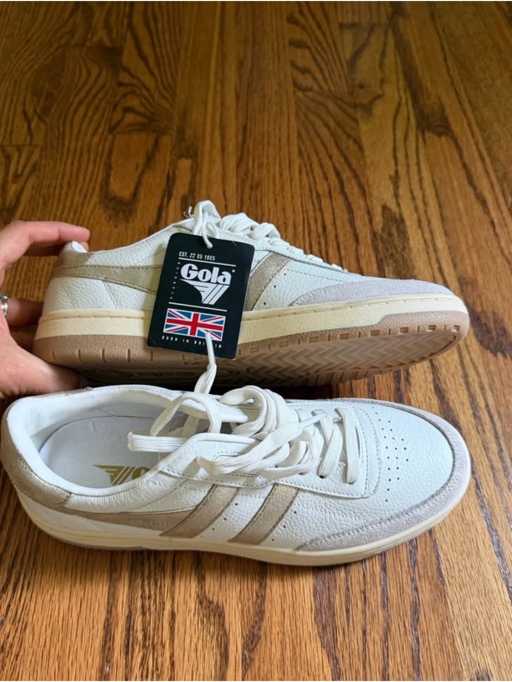 Gola Women's Off-White and Beige Retro Sneaker